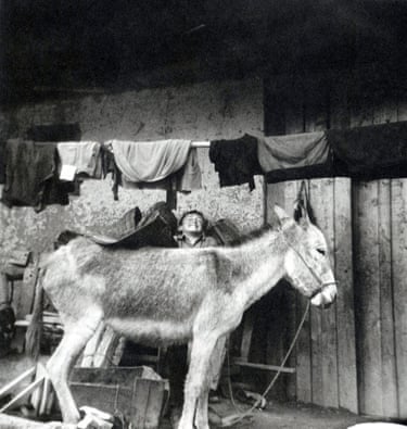 they had never seen their surroundings through anything. I asked them to carry a piece of paper with a hole in it and look through it at everything they came upon. Within a couple of weeks the problem of using the viewfinder was solved.