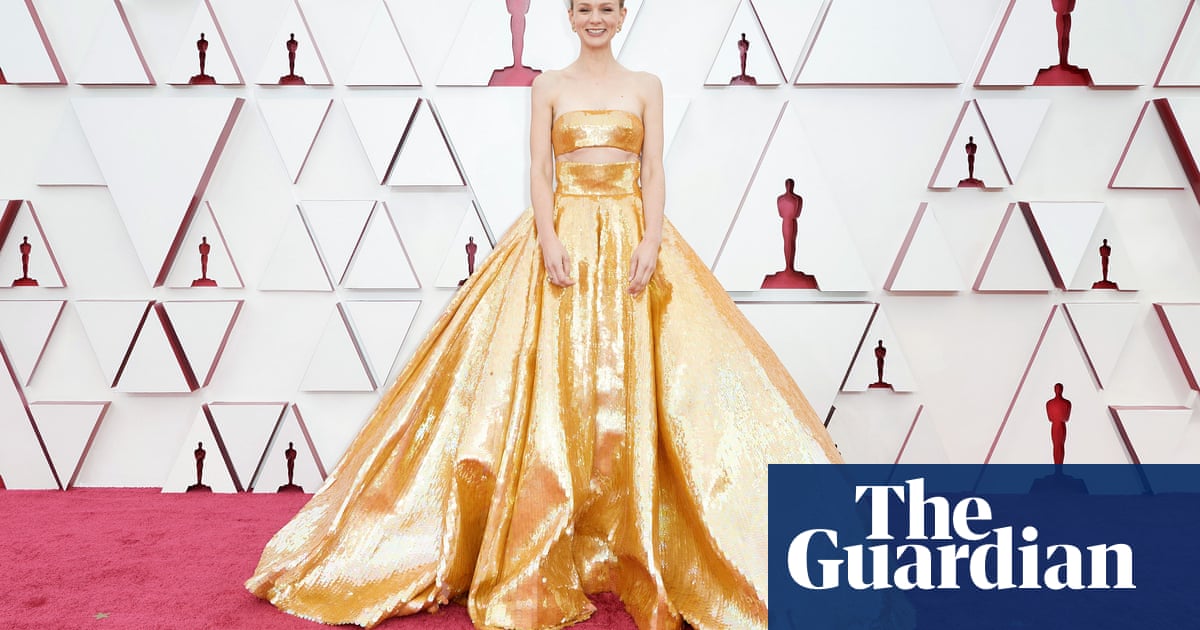 Oscars 21 Red Carpet In Pictures From Carey Mulligan To Daniel Kaluuya Fashion The Guardian Oscars 21 Red Carpet In Pictures From Carey Mulligan To Daniel Kaluuya Fashion The Guardian