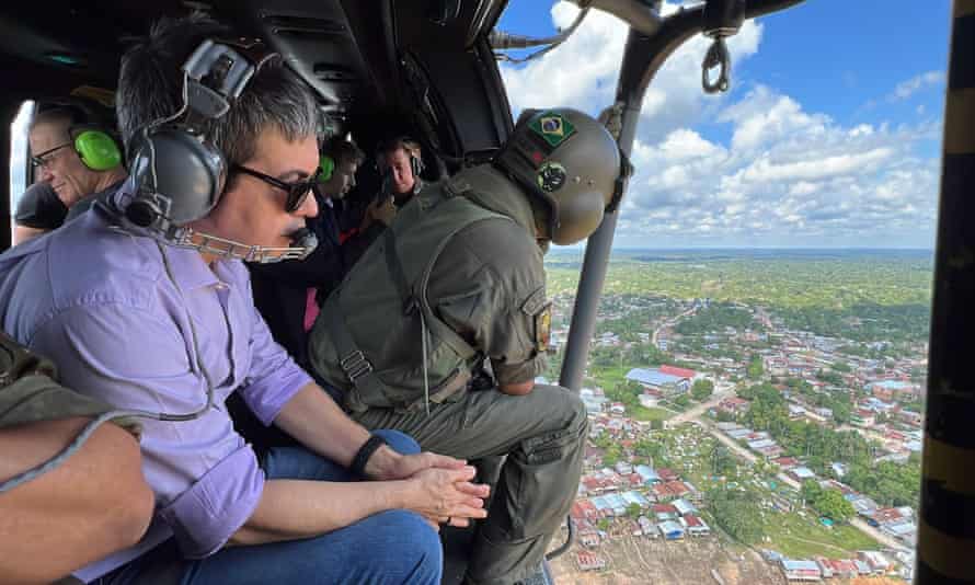 Randolfe Rodrigues visits the Amazon region where they were killed last week