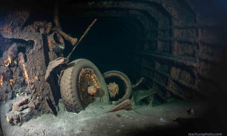 Divers say the found military vehicles and many crates with unknown contents in the Karlsruhe’s holds