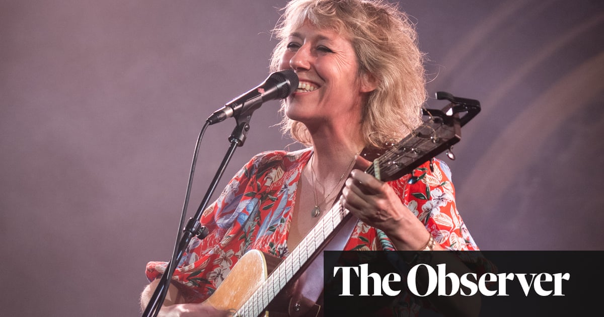 Martha Wainwright: ‘Forget rock excess, life on the road was a juggling act for me’