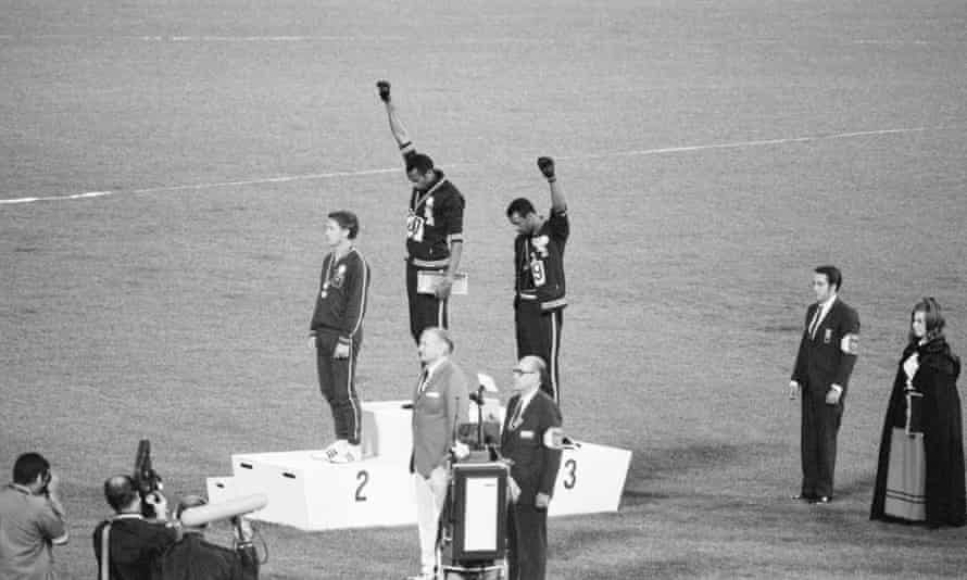 Salute tells the story of Tommie Smith and John Carlos at the 1968 Olympic Games.