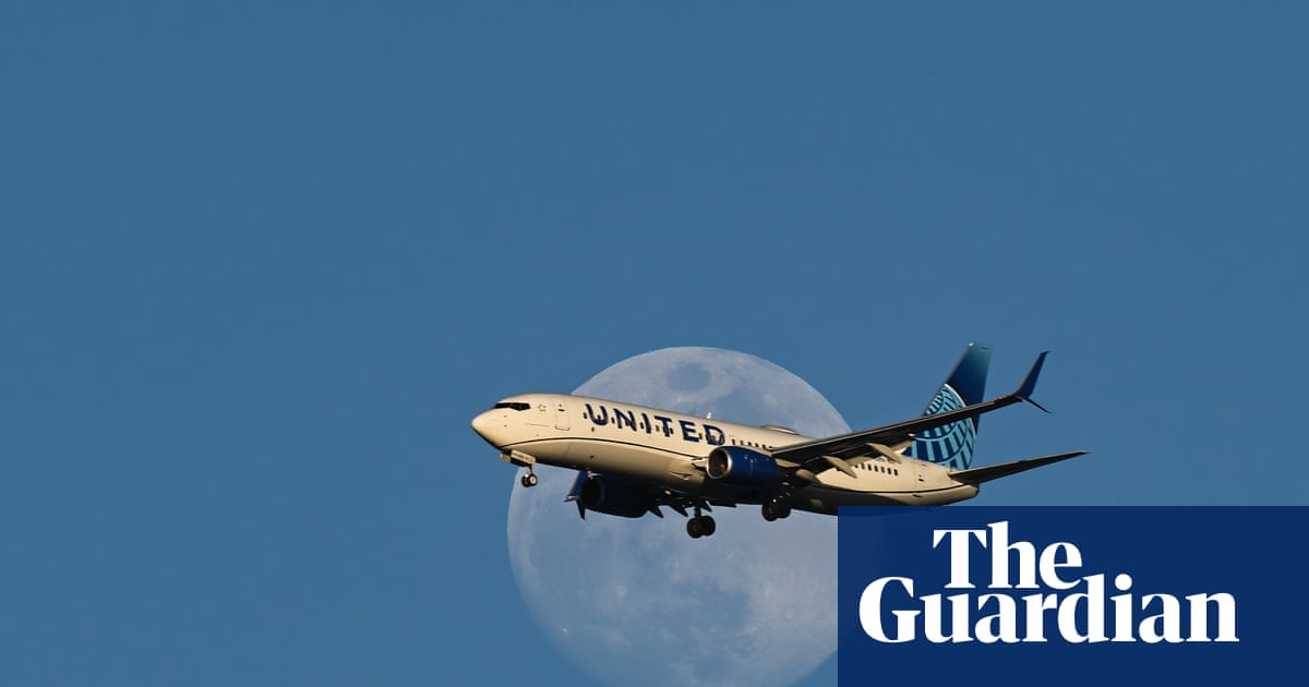 United flight narrowly avoids US military helicopter in California