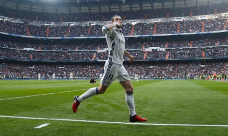Gareth Bale celebrates his goal against Espanyol.