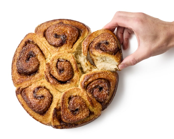 How to make cinnamon buns – recipe Baking The Guardian