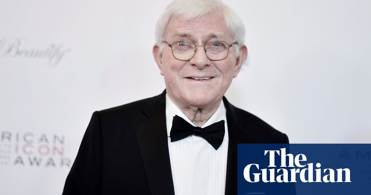 Phil Donahue, influyente presentador de talk shows diurnos de EE. UU., muere a los 88 años | Televisión estadounidense Phil Donahue, influyente presentador de talk shows diurnos de EE. UU., muere a los 88 años | Televisión estadounidense