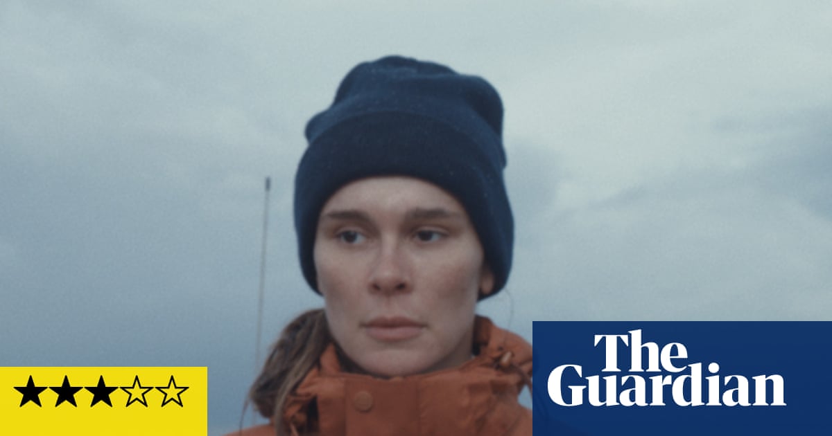 Row review impressive, largely unknown cast keep seagoing horror afloat