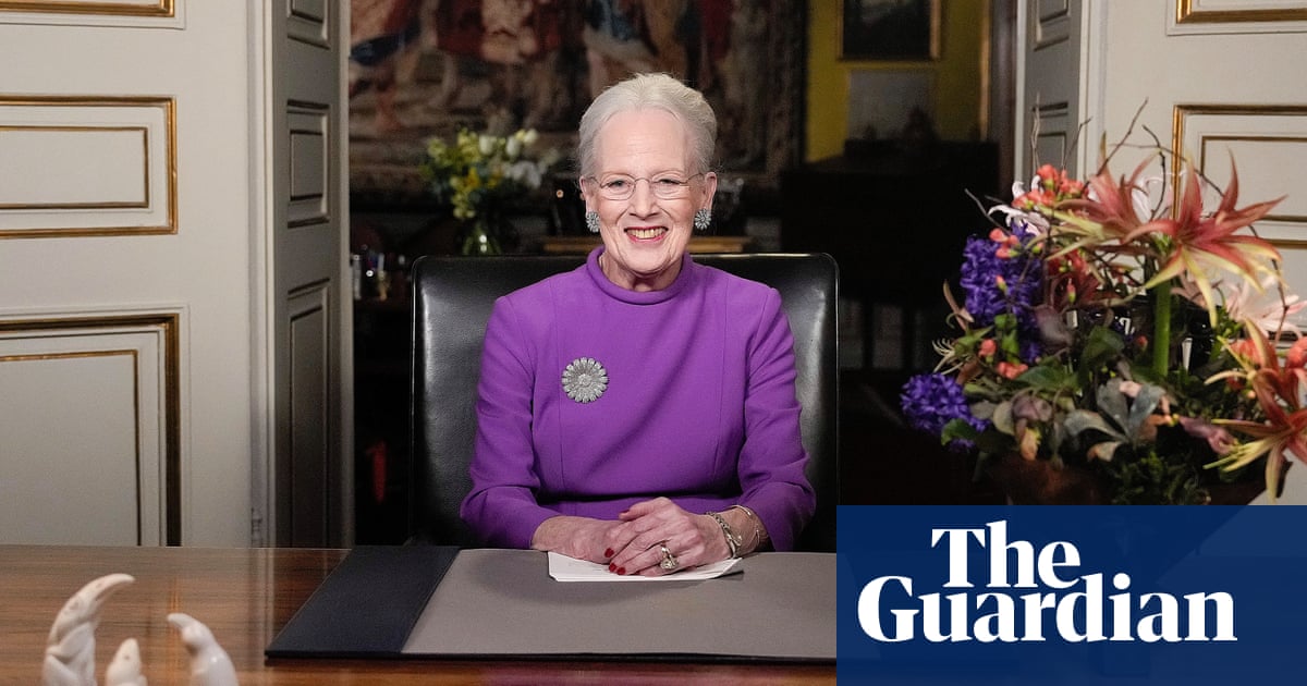 Плаках И тогава го изгледах отново и отново се разплаках