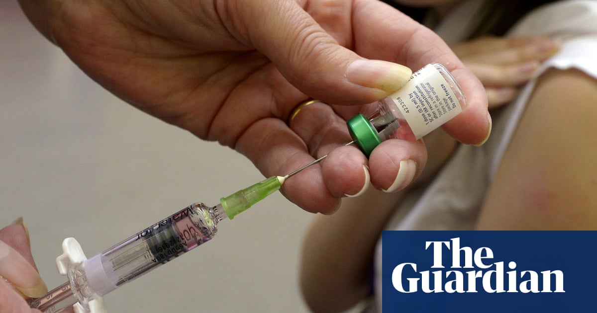 British students urged to get meningitis jab to avoid serious illness