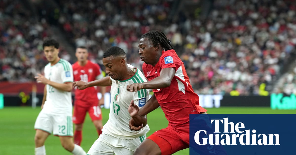 Manzambi dazzles as Switzerland cruise into last 16 with win over Algeria