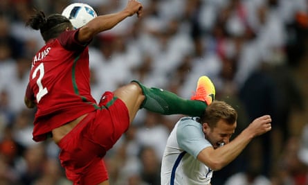 Roy Hodgson Rejects Call For England To Be Cynical As Team Head For France England The Guardian