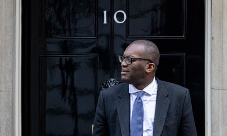 Kwasi Kwarteng in front of No 10 Downing Street