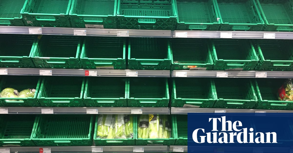 Co-op boss warns of no-deal Brexit fresh food shortages and price hikes