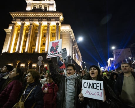 Bulgaria votes as pro-Russian former president leads in the polls