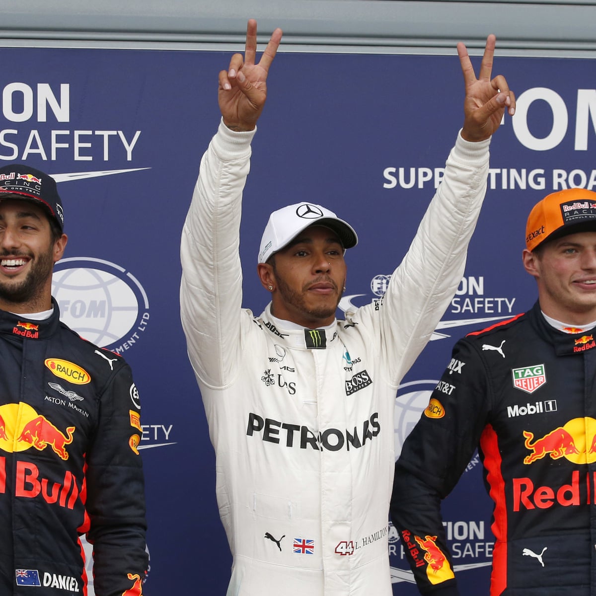 Lewis Hamilton Shines In Monza Wet To Break All Time F1 Pole Record Formula One 2017 The Guardian