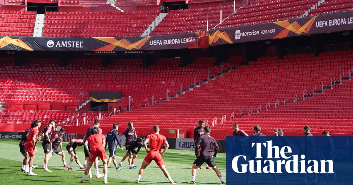 Sevilla v Roma postponed as flight grounded in Italy due to coronavirus