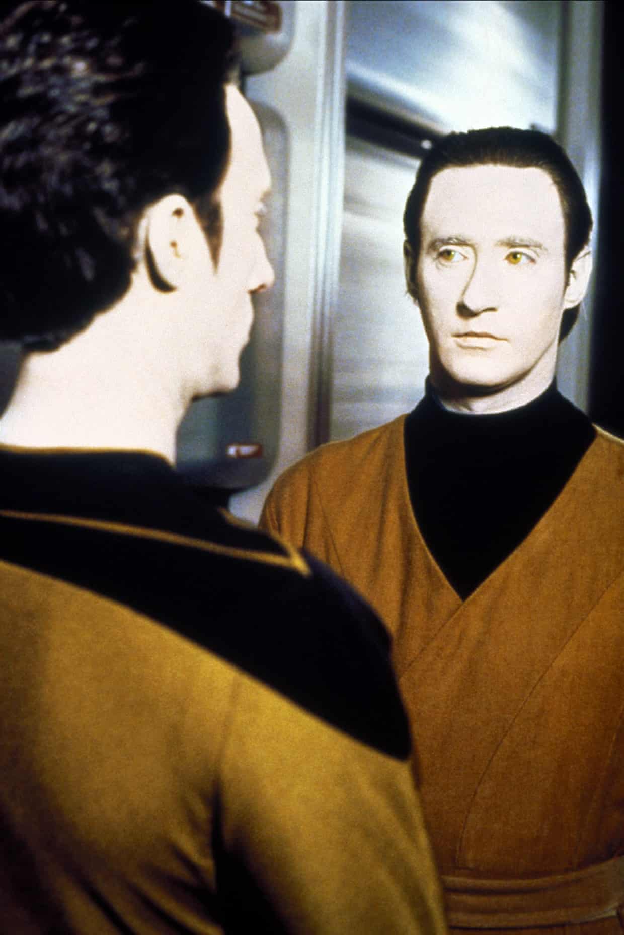 Data and Lore face to face in Star Trek: The Next Generation
