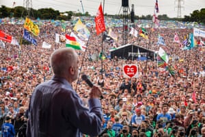 Jeremy Corbyn addresses the crowd on the Pyramid stage, 2017
