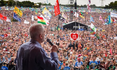 Jeremy Corbyn sur la Pyramid Stage au festival de Glastonbury en 2017