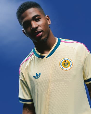 Curaçao’s away kit
