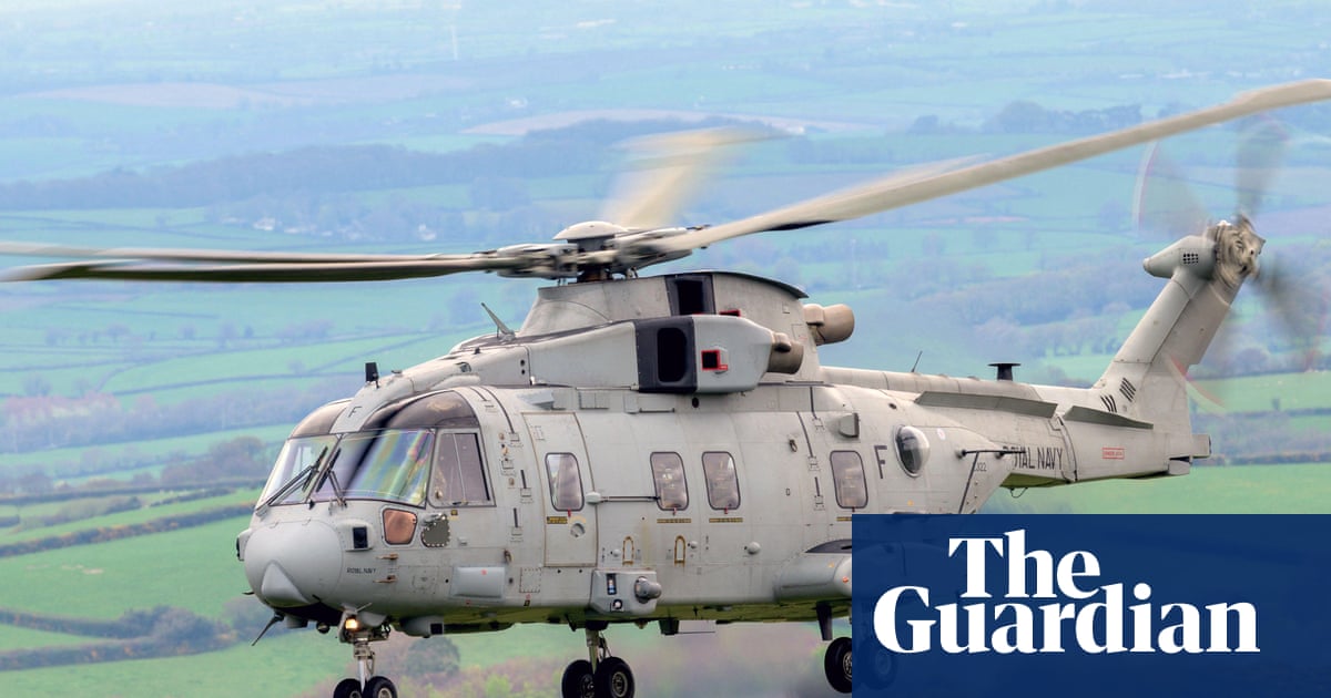 Royal Navy helicopter crashes into field in Devon Royal Navy helicopter crashes into field in Devon