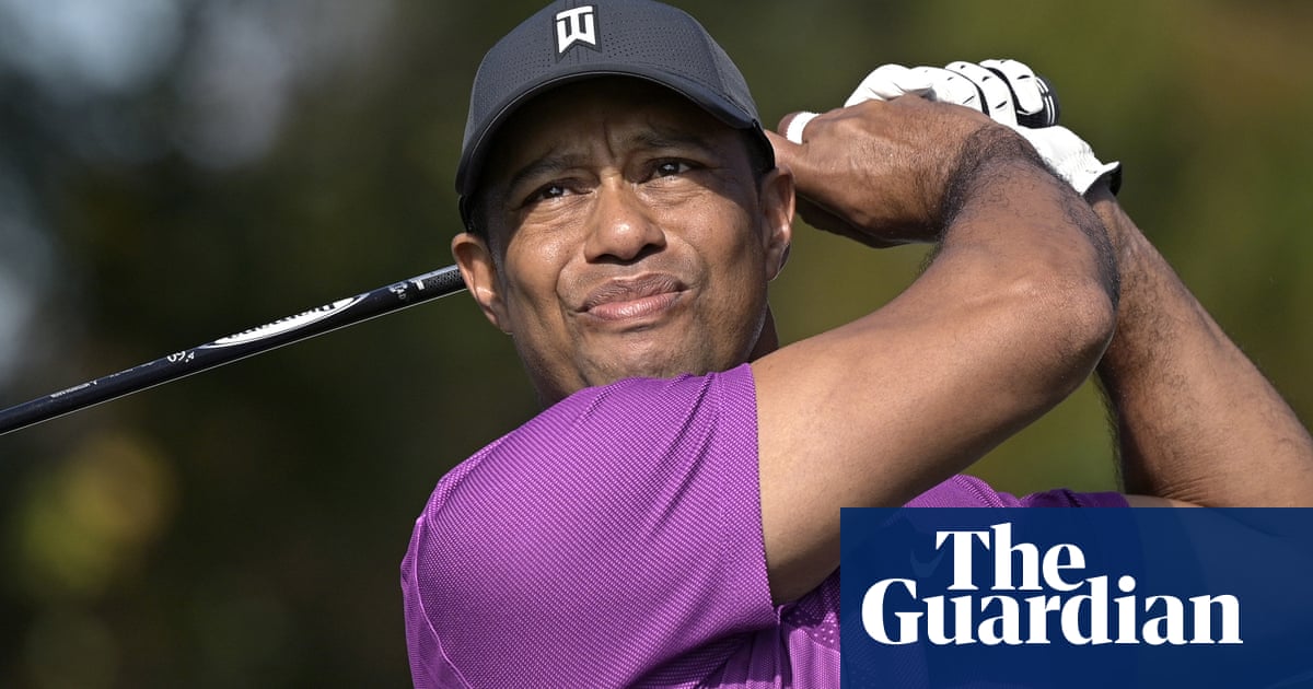 Police say Tiger Woods lucky to be alive after car crash in California