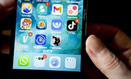 Clubhouse chatroom app closes down site rebroadcasting content Clubhouse chatroom app closes down site rebroadcasting content