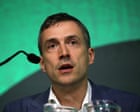 Ex-Greens co-leader urges council groups to reject Zionism policy