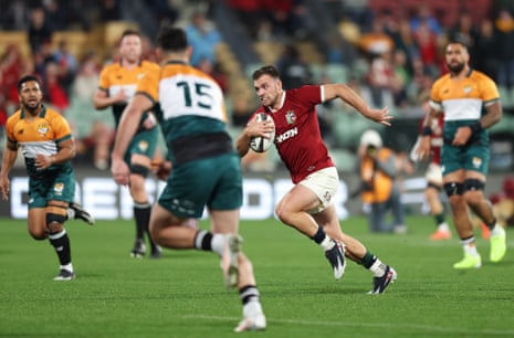 Ben White finds the space to break through
