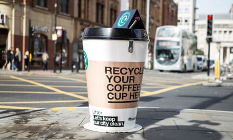 Bin for recycling coffee cups