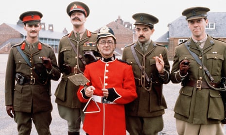 Tim McInnerny, Stephen Fry, Tony Robinson, Rowan Atkinson and Hugh Laurie in army uniforms for Blackadder Goes Forth