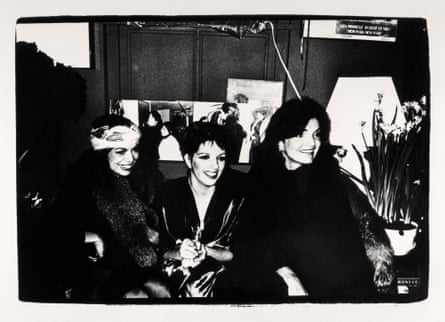 Bianca Jagger, Liza Minnelli and Jacqueline Onassis in Liza's dressing room, New York