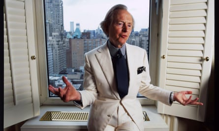 Author Tom Wolfe in his Upper East-Side apartment, New York City, 21st October 2004.