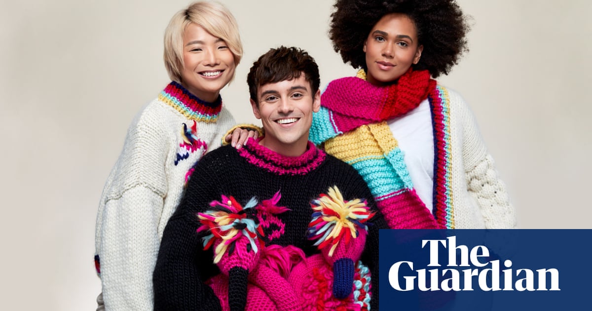 ‘Tom Daley effect’ spurs men to take up knitting amid home crafting boom