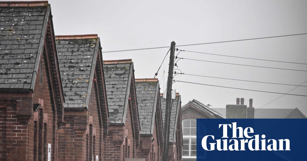 Military sites may be used to house asylum seekers, says defence secretary