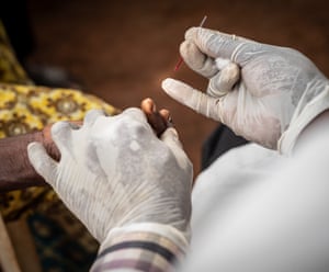 Mobile screening - collecting blood in plastic tubes