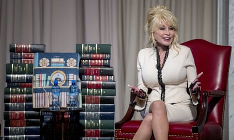 Dolly Parton speaks at the Library of Congress.