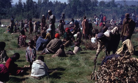 Rwandan Tutsi refugees fleeing across the border into Burundi in April 1994.