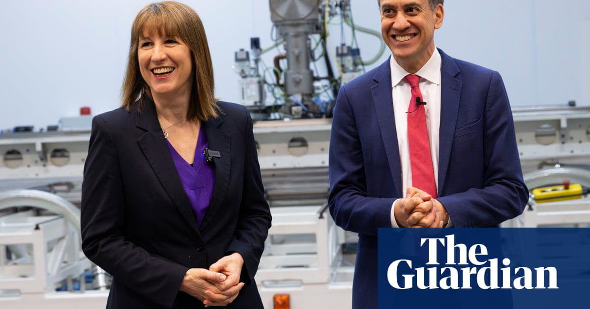 Ed Miliband says Reeves deserves credit' for winter fuel payment U-turn