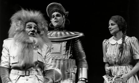 Trevor Peacock as the Lion, left, in the RSC’s production of The Wizard of Oz, 1989.