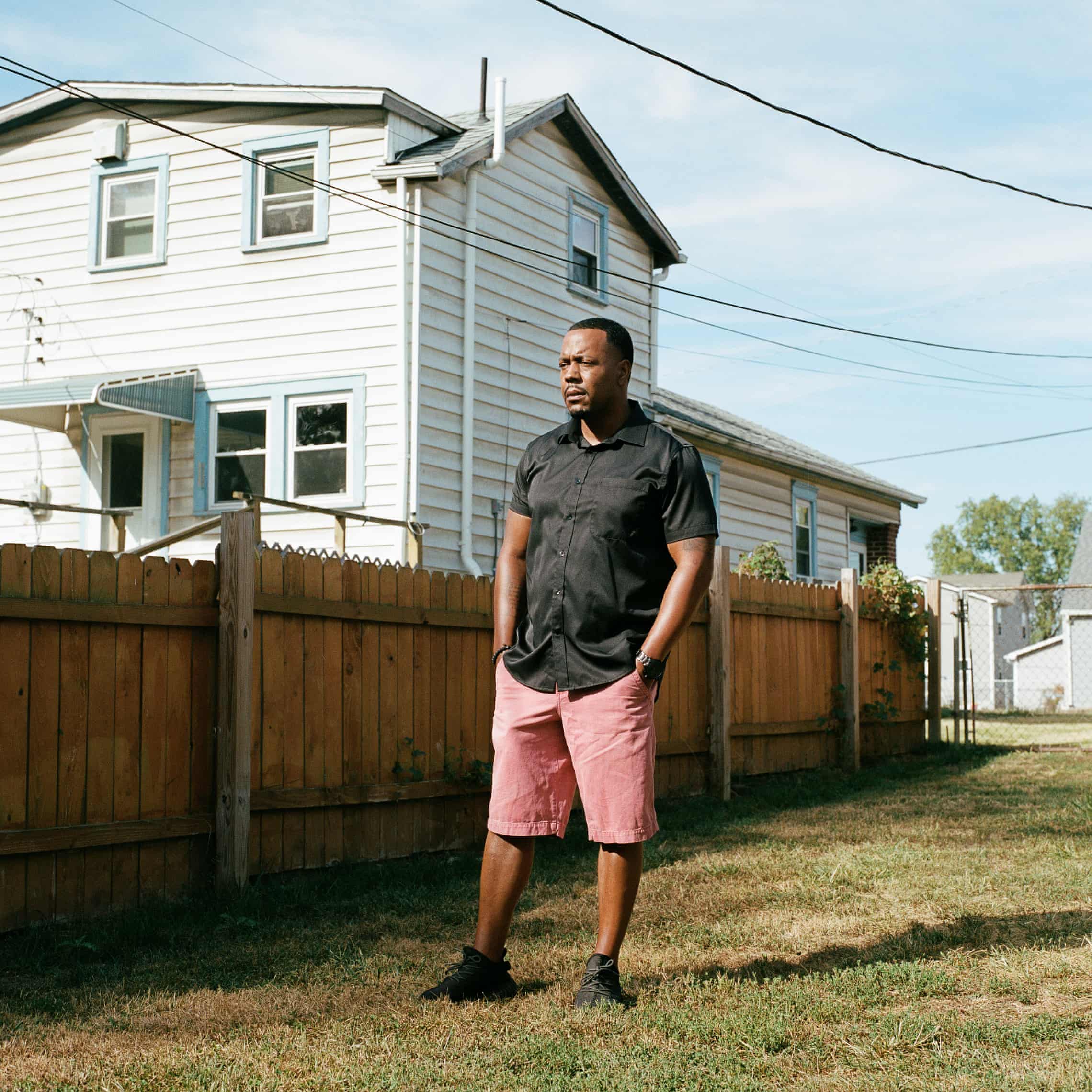 Mass shootings upended their lives. Now survivors are making the gun industry pay (theguardian.com)