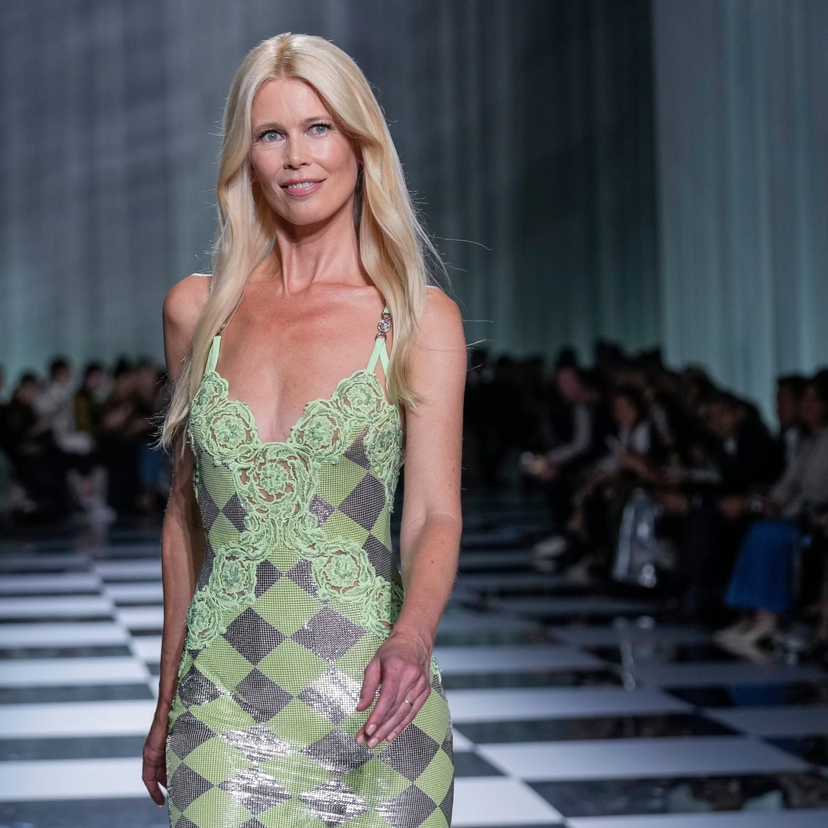 Claudia Schiffer 90s claudia-schiffer-90s
