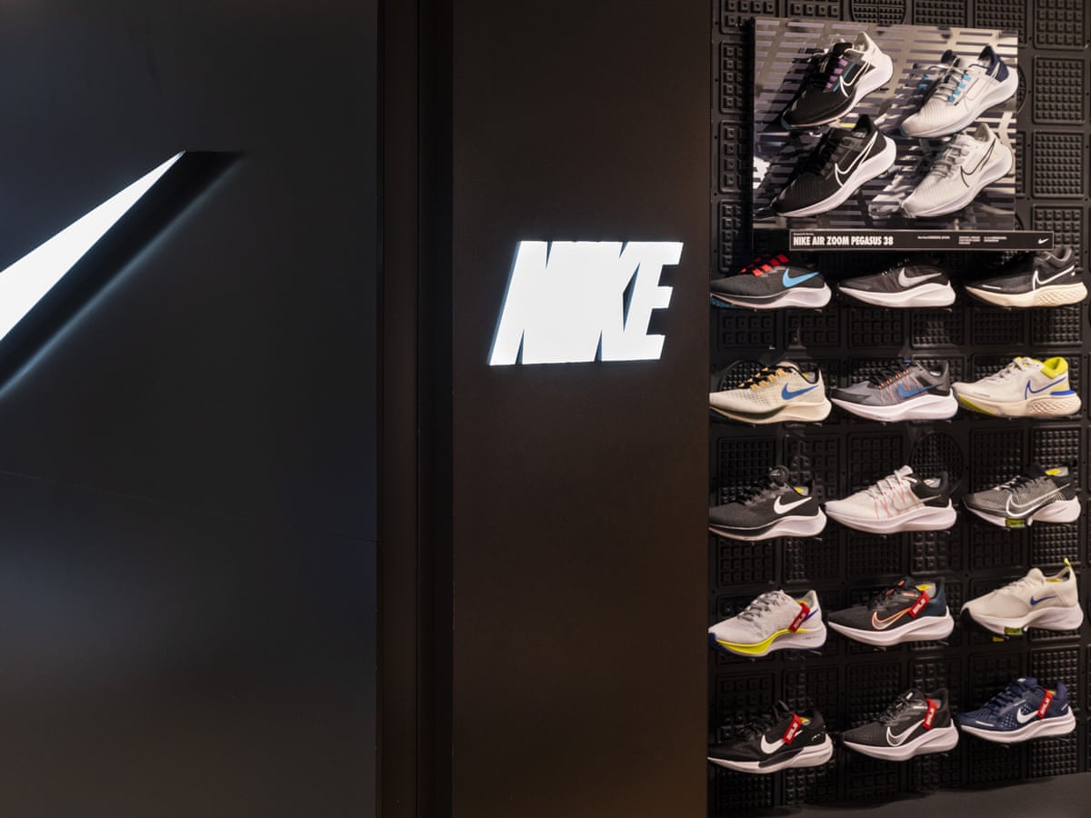 Nike shop sneakers Clearance