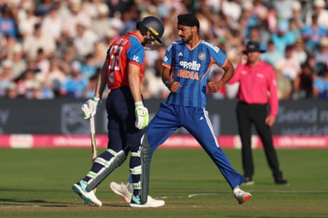 Arshdeep Singh celebrates dismissing Jos Buttler for just 8.