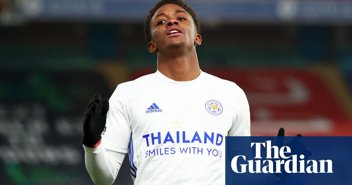 Crystal Palace race Benfica and Monaco to sign Leicesters Demarai Gray