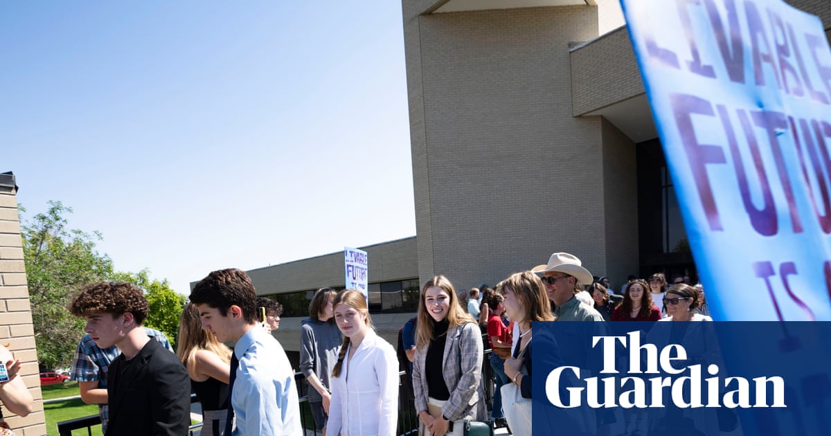 As the US invests in fossil fuels, young climate activists push back in the courts