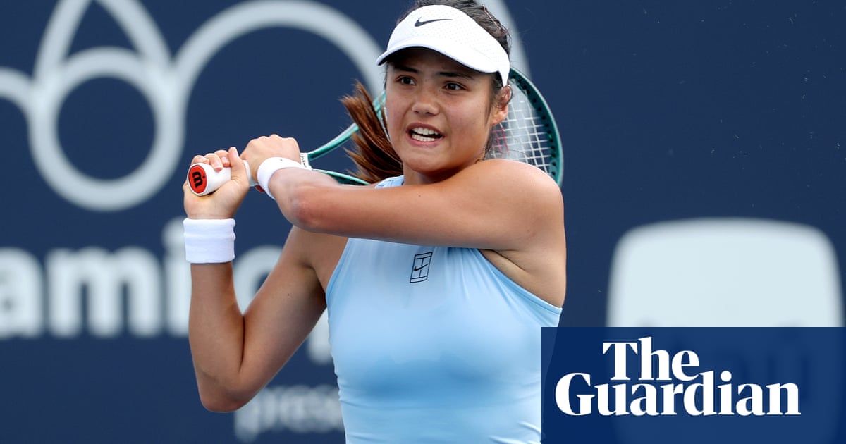 Emma Raducanu's Miami Open run continues with breeze past Amanda Anisimova
