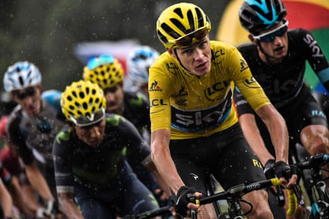 Chris Froome heads to paris in the yellow jersey.