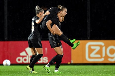 Vivian Medema congratulates her teammates at Arsenal after opening the scoring.