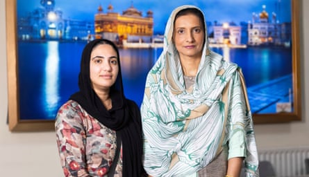 Inderjeet Kaur (L) and Kam Kaur.
